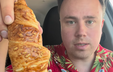 Welke supermarkt heeft de beste kaascroissant?